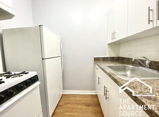 4245 N Kenmore Ave #1, Chicago, IL 60613