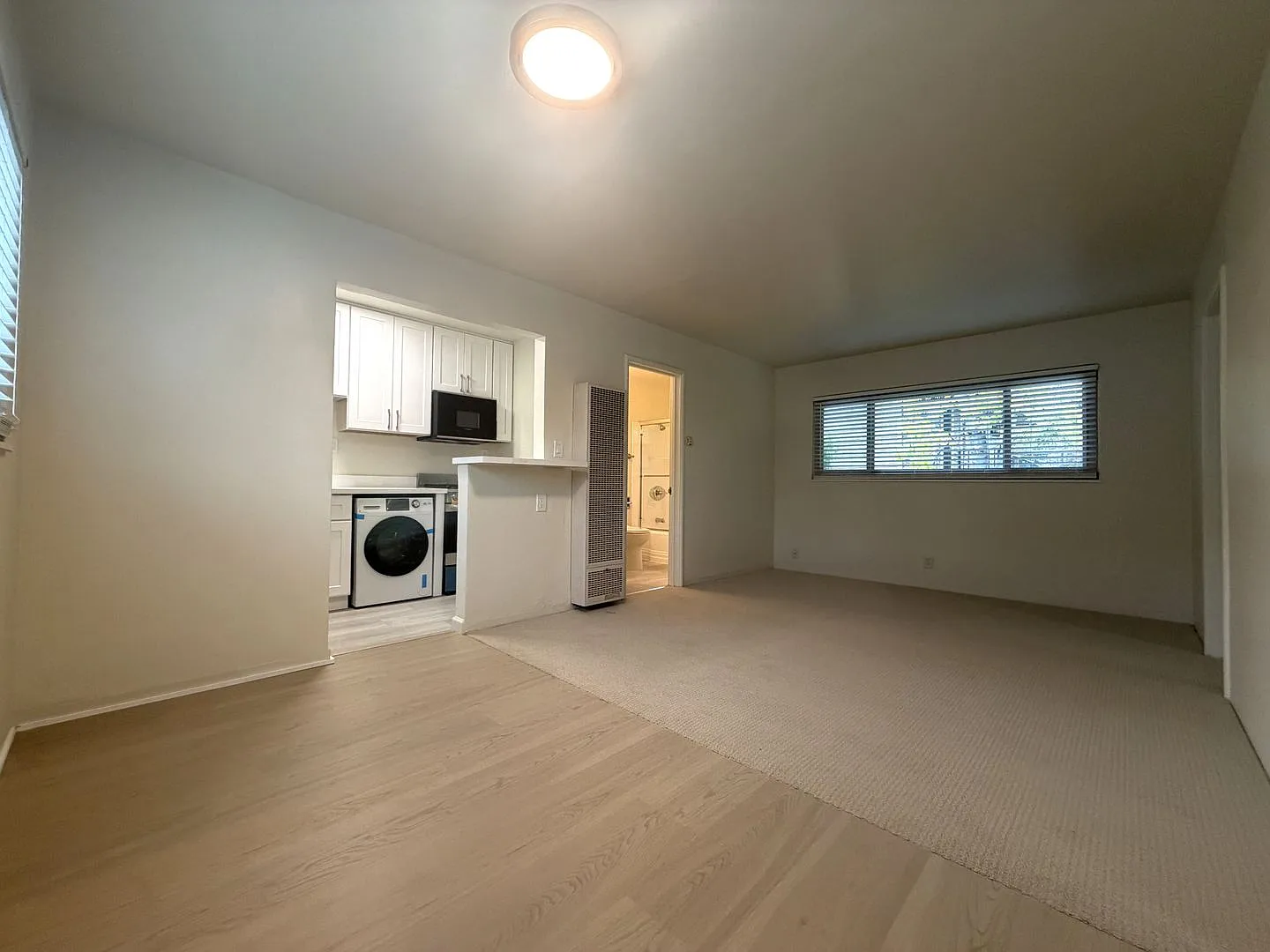 Newly Renovated 1BD/1BA Prime Downtown Location — Photo 3