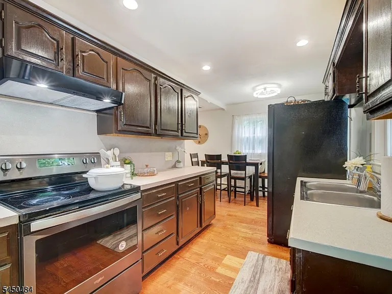 111 Boonton Ave — Photo 7