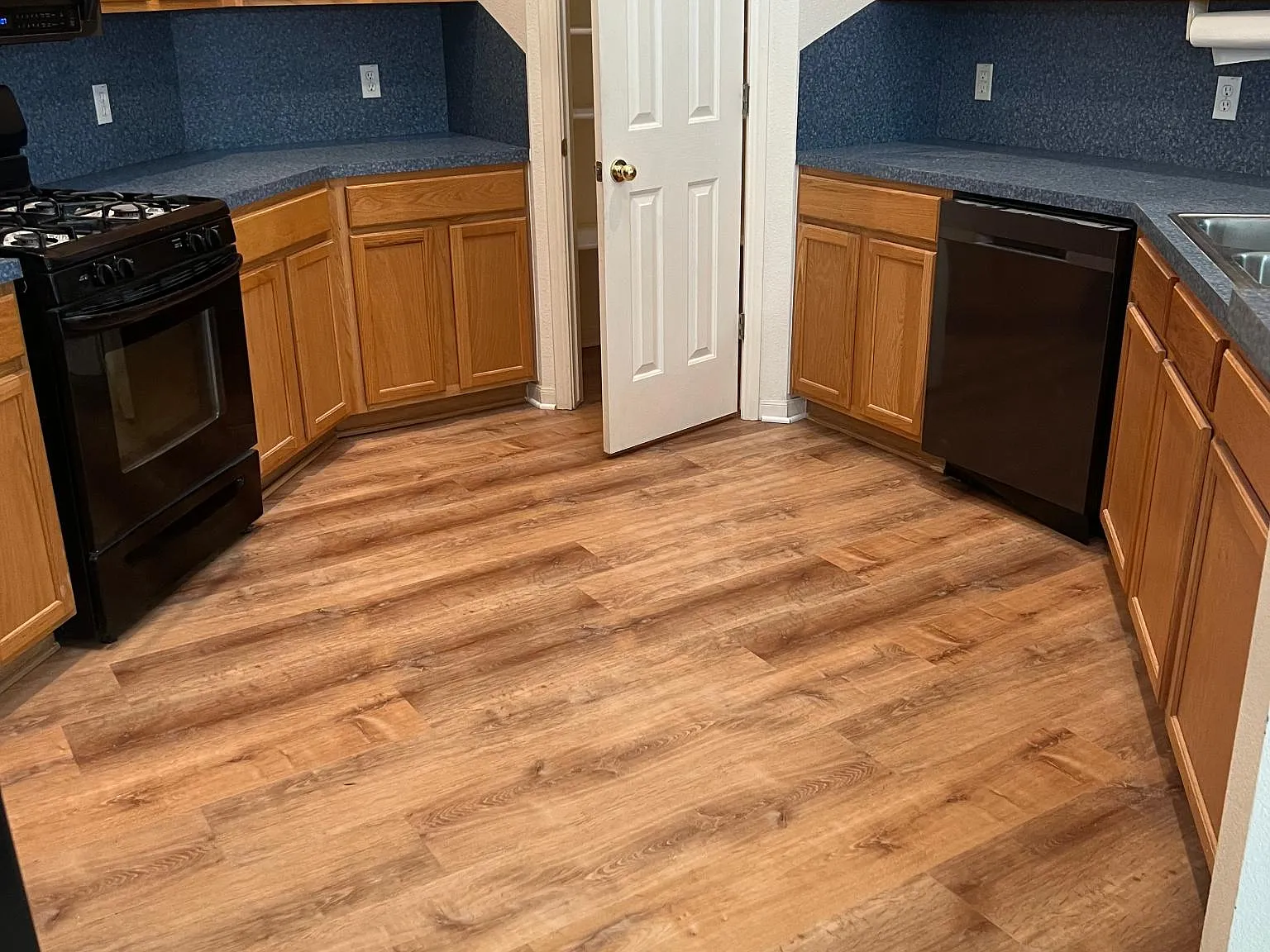 4 bed, 1902 sqft, $1,850 — Photo 3