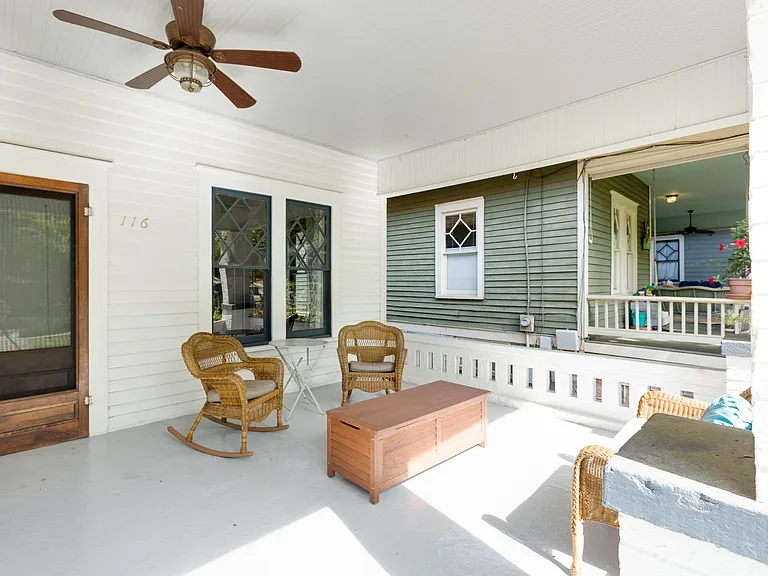 116 Warren St NE — Photo 2