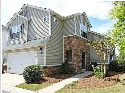 154 Swanee Ln — Photo 1