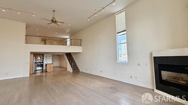 1st image of 360 10th St APT 3