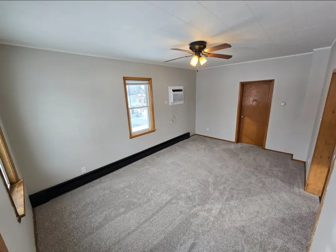1 bed, 800 sqft, $775 — Photo 2
