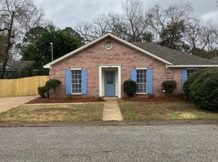 525 Forest Ridge Ct, Montgomery, AL 36109