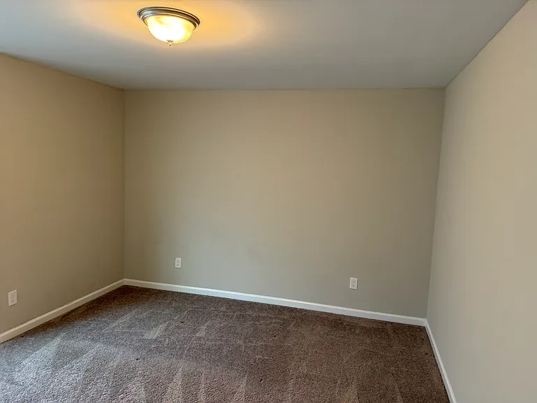 661 Mahogany Dr — Photo 27