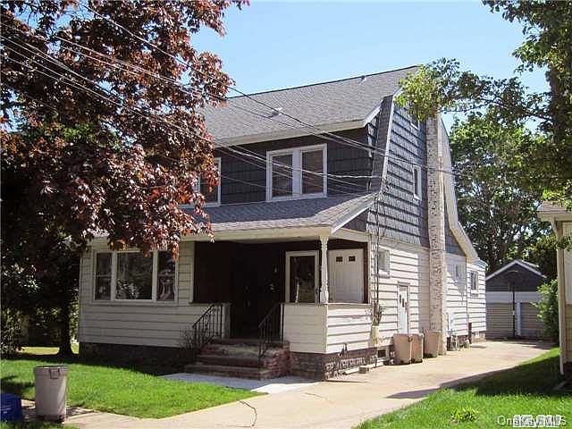 1st image of 1989 N Oakmere Drive