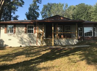 1753 Ray Dr NE, Dalton, GA 30721