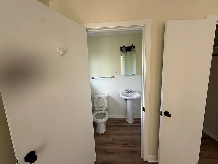 507 Lakeshore Dr — Photo 19