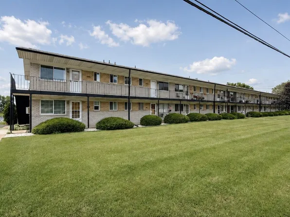 26945 Milford Rd #34, South Lyon, MI 48178