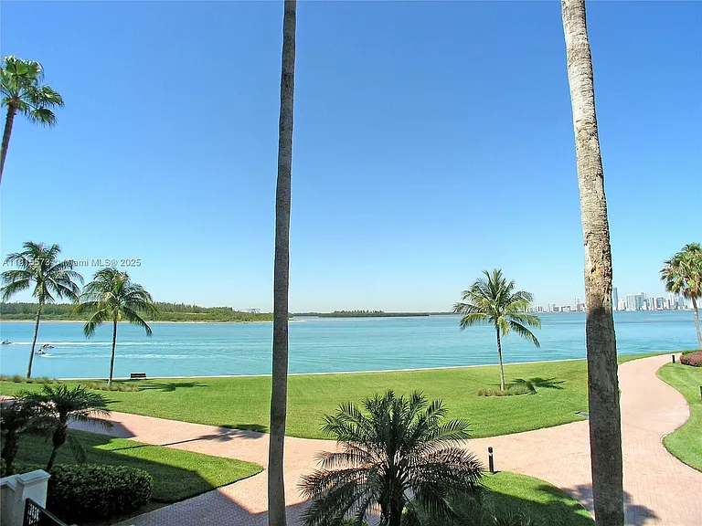 4924 Fisher Island Dr #4924 — Photo 56