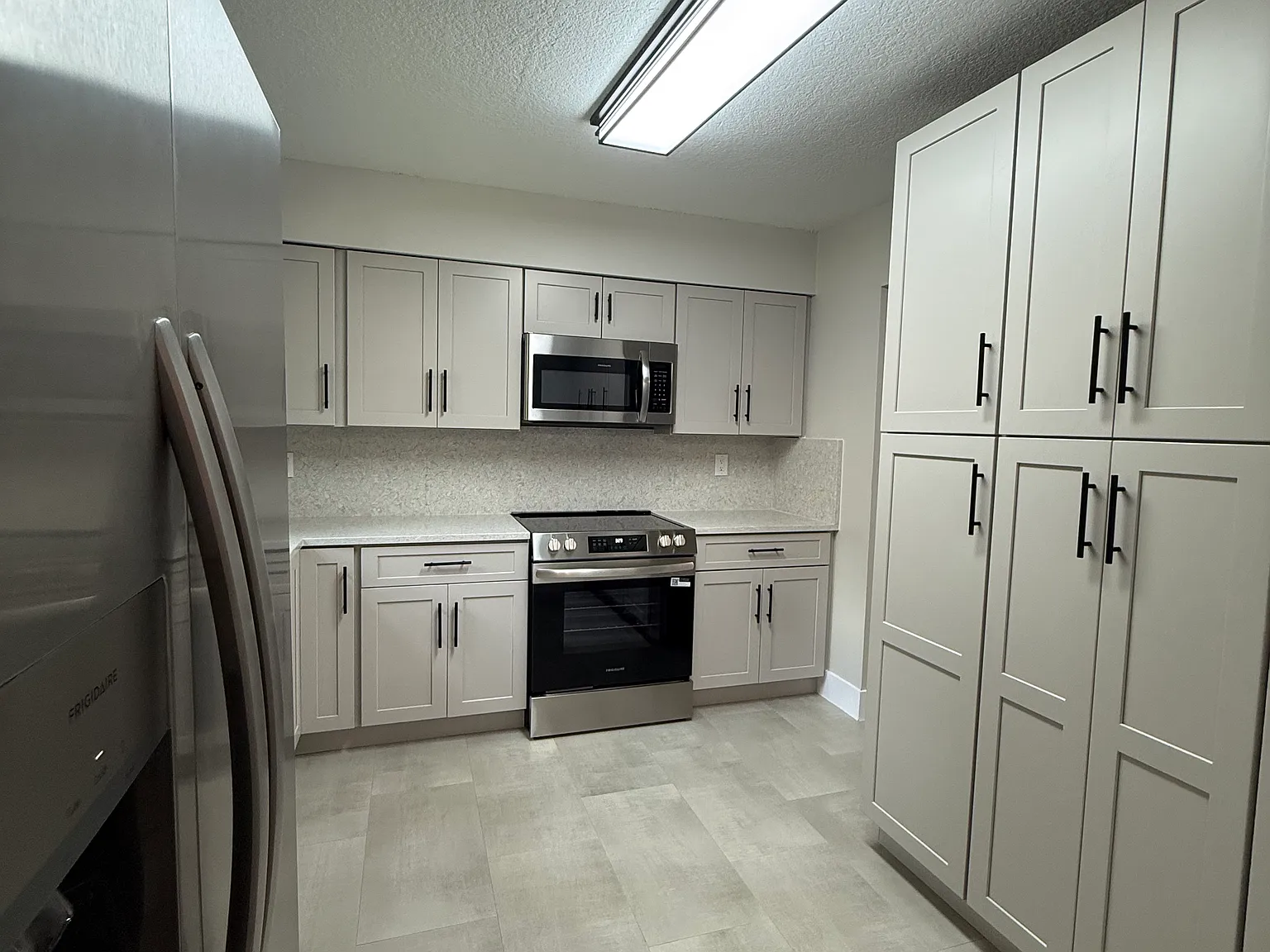 2 bed, 1266 sqft, $2,160 — Photo 3