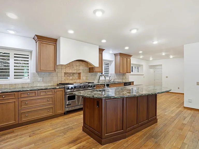 2561 Rolling Hills Ct — Photo 9