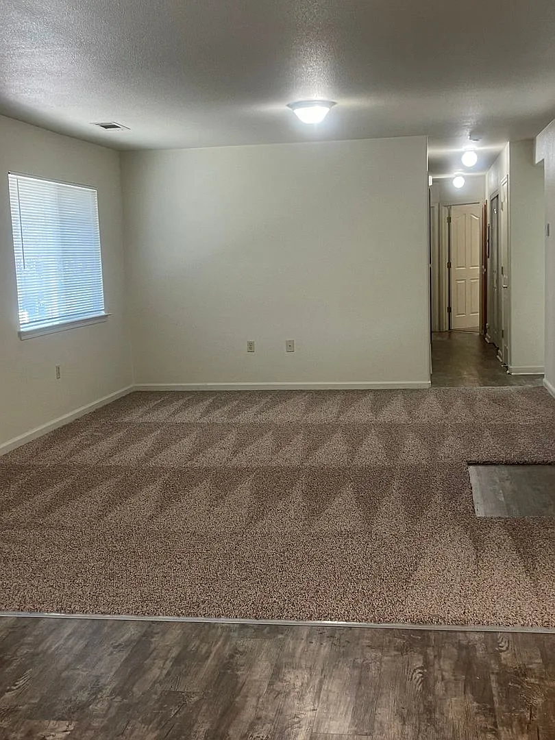 2668 Bunker Street — Photo 1