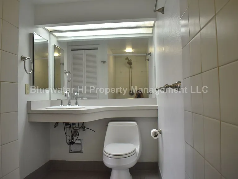 545 Queen St #641 — Photo 9
