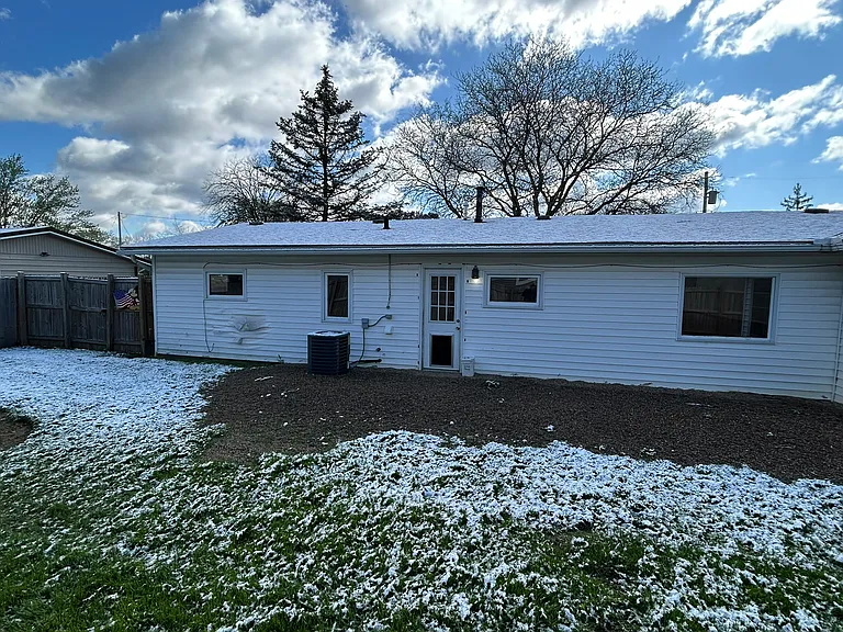 1882 Paul Dr — Photo 48