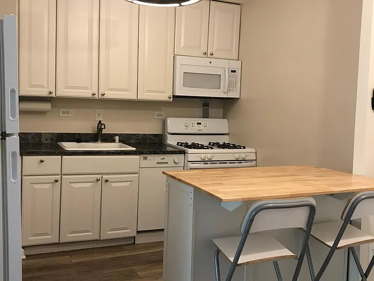 1420 N St NW #302 — Photo 4