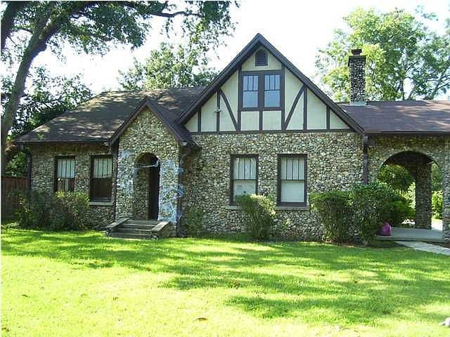 1st image of 507 Duperier Ave
