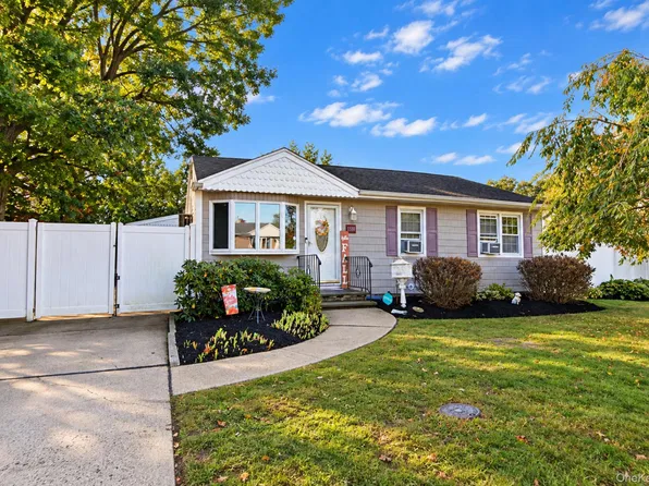 1331 3rd Street, West Babylon, NY 11704