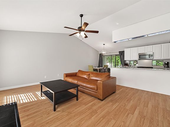 5th image of 2211 S Kirkwood Rd APT 42