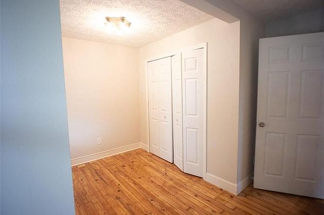 Front room in downstairs unit 1