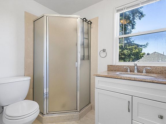 5th image of 2149 Santa Clara Ave APT F