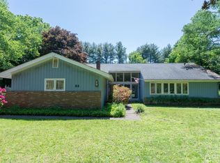 52 Birchwood Ln, Boonton Township, NJ 07005