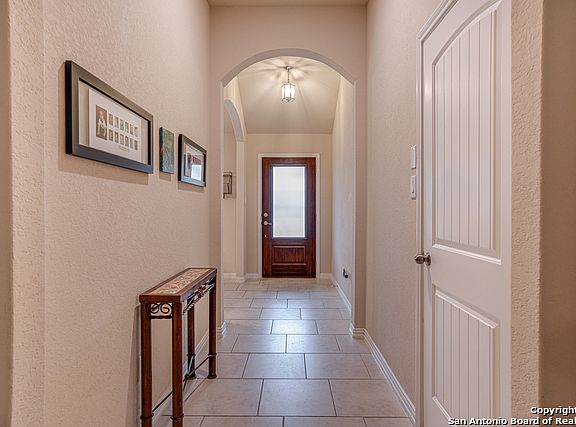 4th image of 229 Fernwood Dr