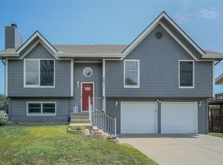6831 N Corrington Ave, Kansas City, MO 64119