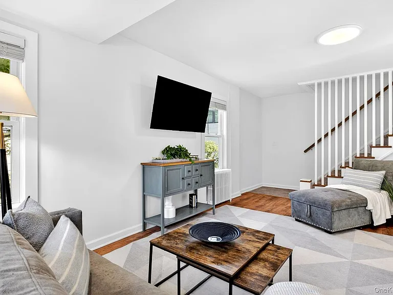 12 Smull Pl — Photo 4