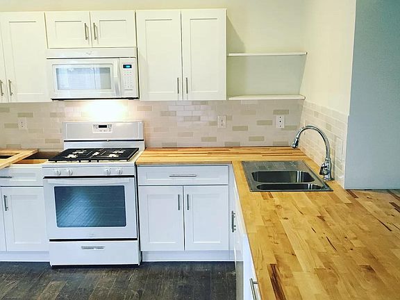 2nd image of 2207 Bradley Ave