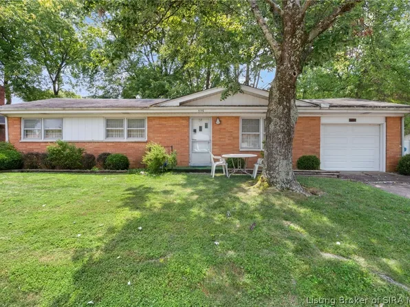 556 Spicewood Drive, Clarksville, IN 47129