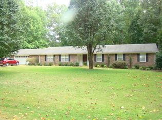 300 Green Hills Estates Rd, Paris, TN 38242