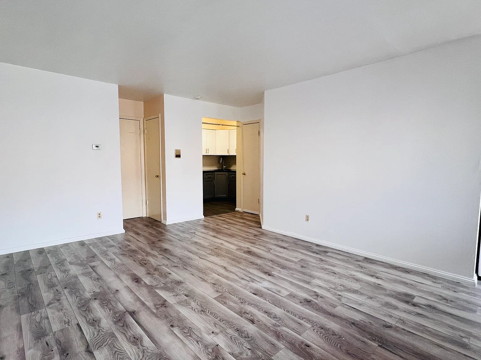 Studio, 500 sqft, $1,700 — Photo 2