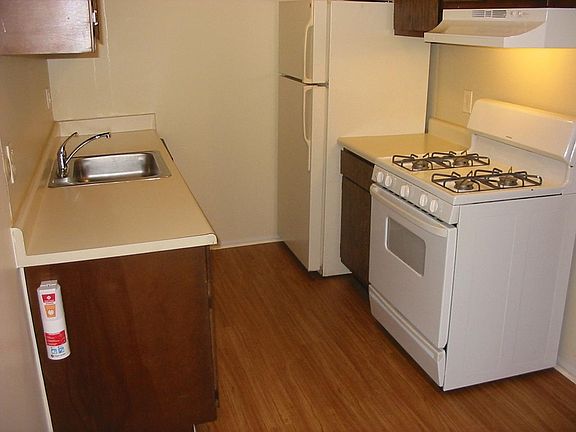 3rd image of 38220 Fairway Ct APT 44A