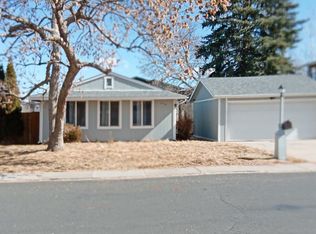 1075 Ponderosa Cir, Longmont, CO 80504