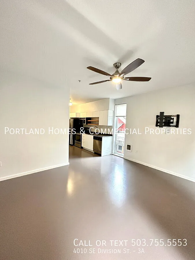 Studio in Modern Setting Near Restaurants, Cafes, Bars / Pets Welcome / 1 Month Free / Short-Term... — Photo 3