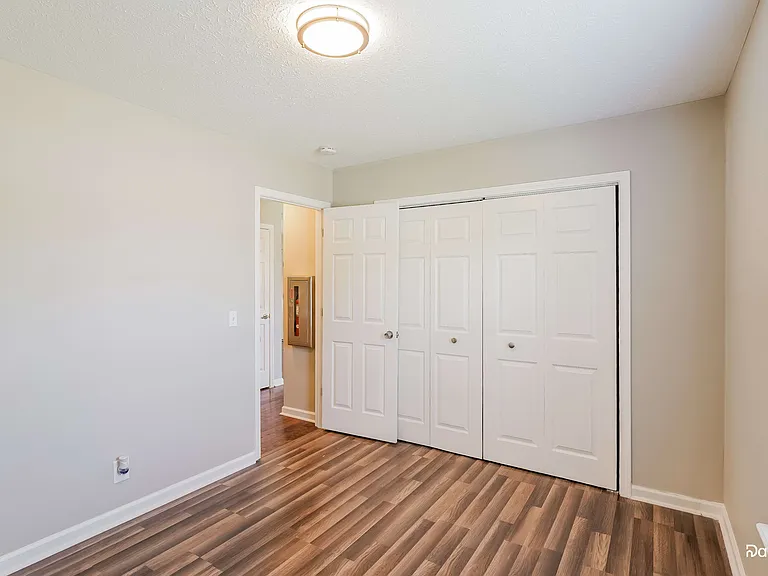310 Reeves Ct — Photo 12