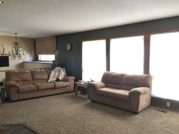 5th image of 608 Yucca Dr