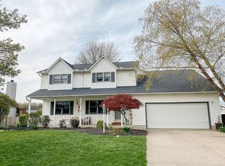 7398 Hidden Glen Dr, Amherst, OH 44001