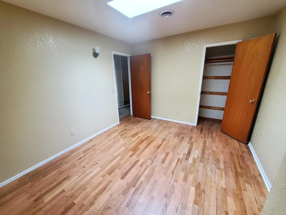 3088 Zanetta Dr