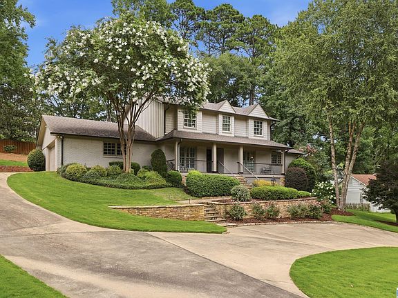 3rd image of 4017 Royal Oak Ct