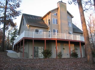 214 Riverlake Rd, Fair Play, SC 29643