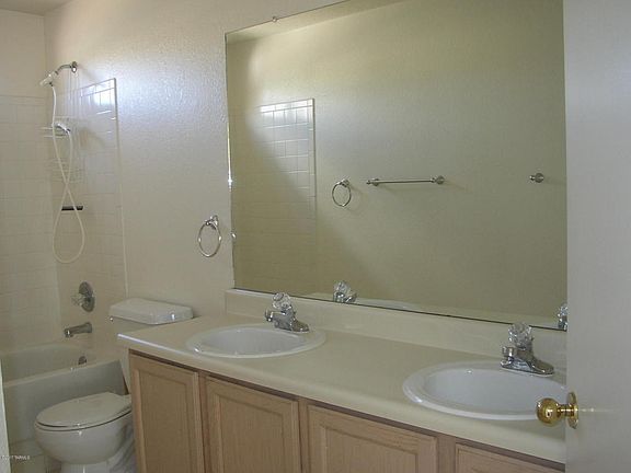 5th image of 8030 S New Abbey Dr