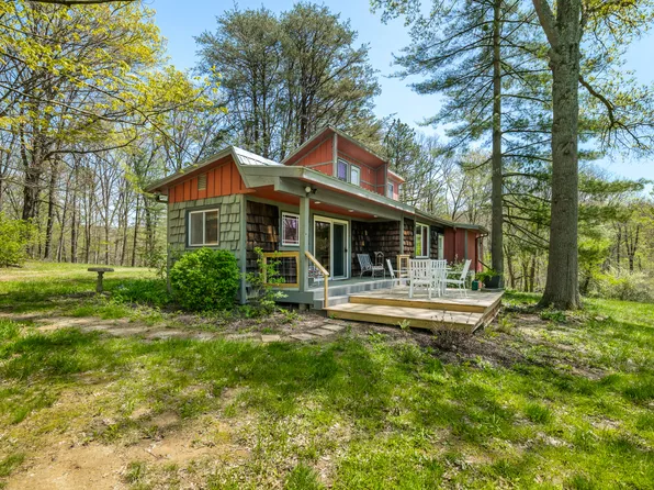 2513 Grandma Barnes Rd, Nashville, IN 47448