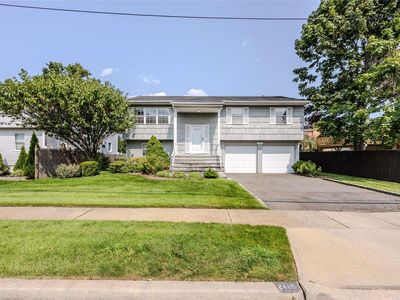2485 Margaret Street, Bellmore, NY, 11710