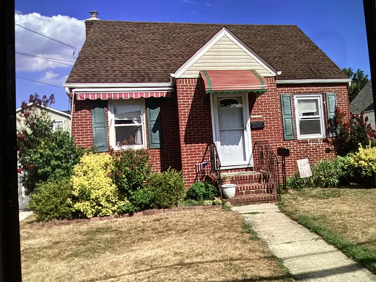 159 Rule St — Photo 1