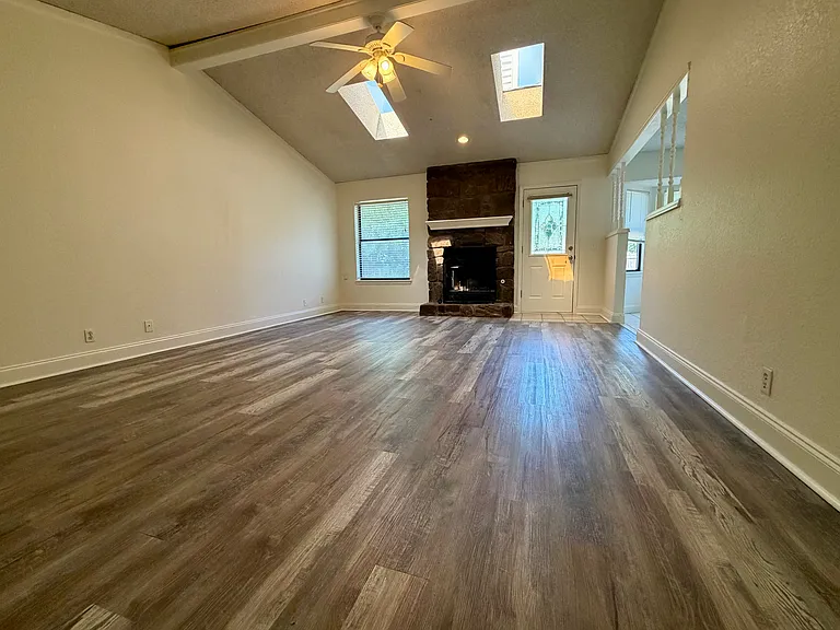 8206 N 122nd East Ave — Photo 2