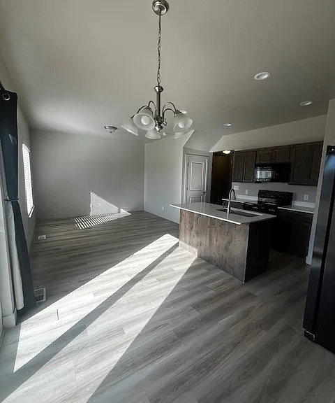 2625 E 600 N — Photo 3