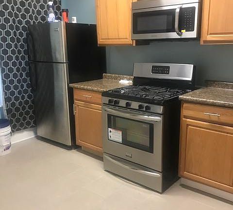 3rd image of 6135 S Vernon Ave #2